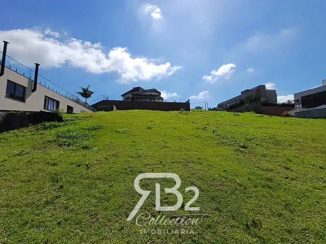 Terreno com 800m², à venda, no bairro Monte Alegre em Vinhedo