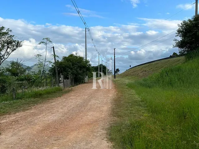 Terreno com 6520m², à venda, no bairro Morretes em Tijucas