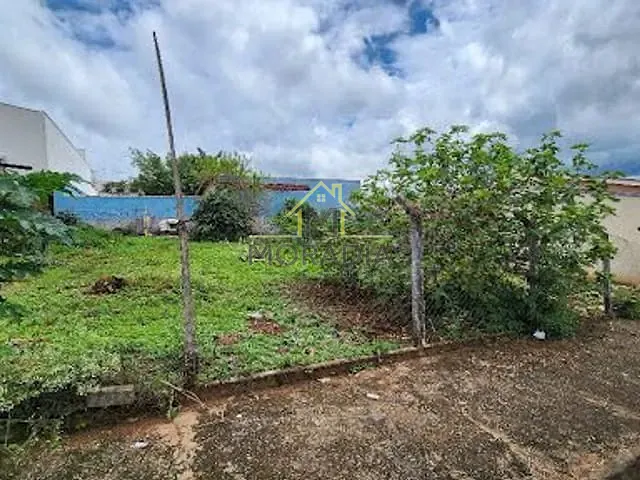 Terreno com 250m², à venda, no bairro Jardim Alvorada em Guaxupé