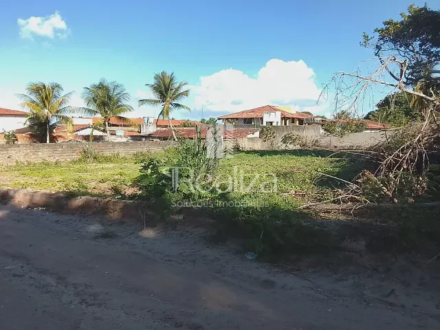 Terreno com 600m², à venda, no bairro Olivença em Ilhéus