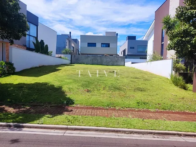 Terreno com 364m², à venda, no bairro Vivendas do Arvoredo em Londrina