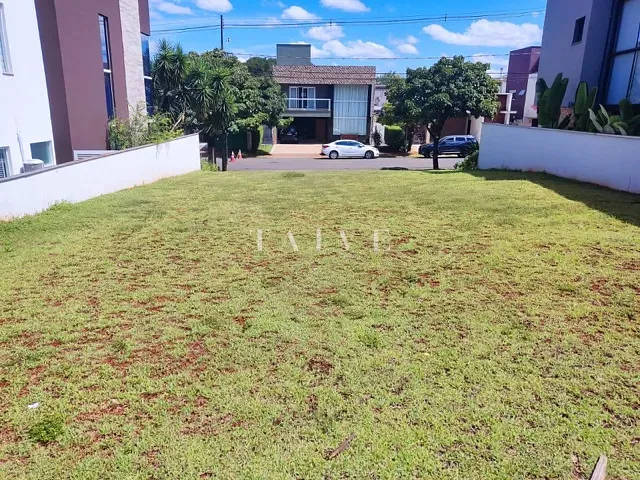 Terreno com 364m², à venda, no bairro Vivendas do Arvoredo em Londrina
