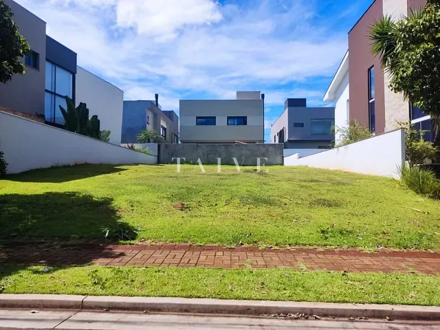 Terreno com 364m², à venda, no bairro Vivendas do Arvoredo em Londrina