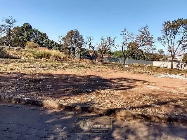 Terreno com 1579m², à venda, no bairro Roseira de Cima em Jaguariúna