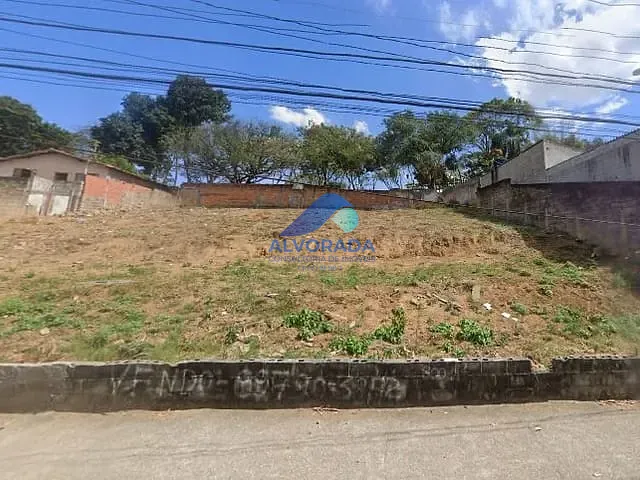 Terreno com 840m², à venda, no bairro Vila São Benedito em São José dos Campos
