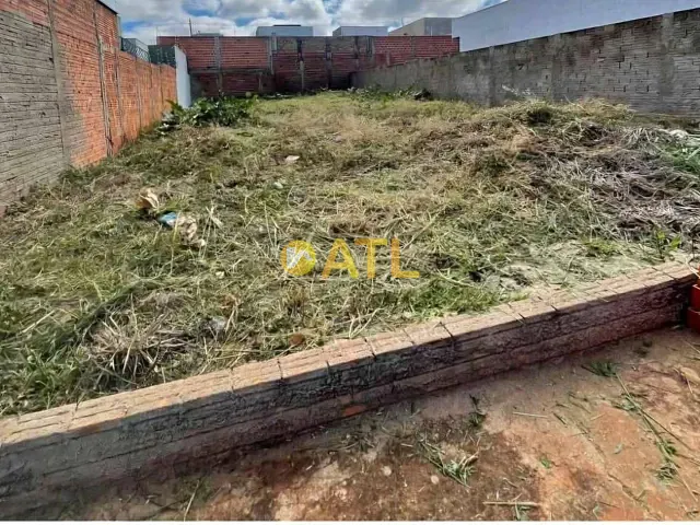 Terreno com 250m², à venda, no bairro Residencial Ville de France II em Ourinhos