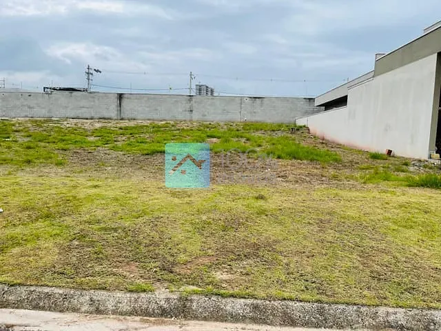Terreno com 970m², à venda, no bairro Condomínio Residencial Colinas do Paratehy em São José dos Campos