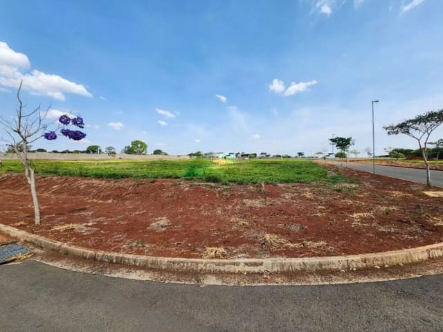 Terreno com 612m², à venda, no bairro Parque Fortaleza em Nova Odessa