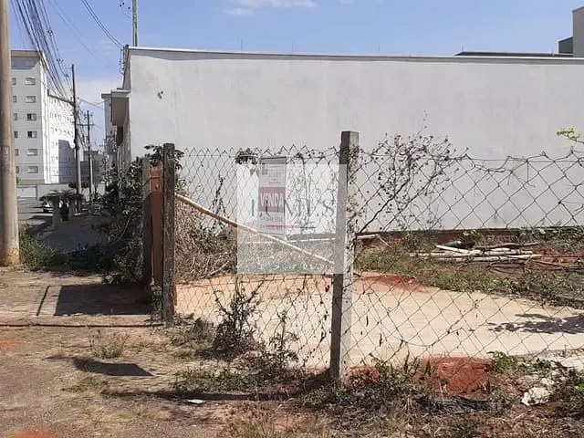 Terreno com 358m², à venda, no bairro Jardim Terramérica II em Americana