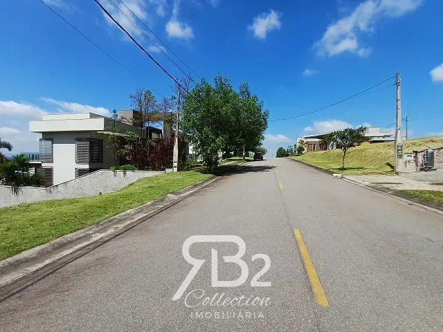 Terreno com 800m², à venda, no bairro Monte Alegre em Vinhedo