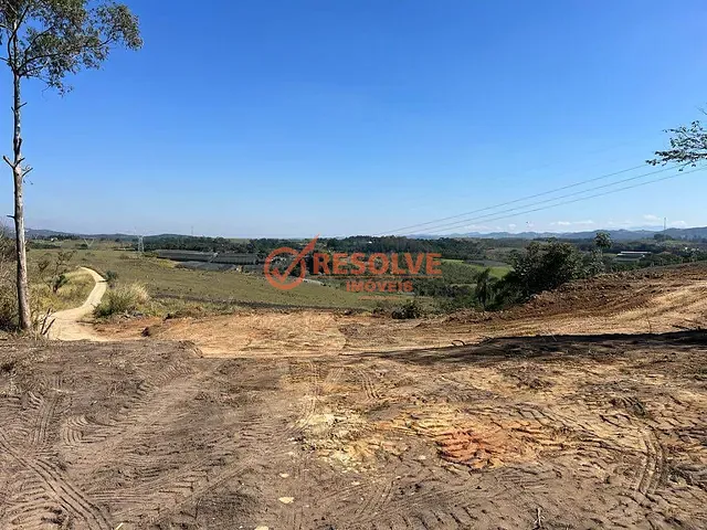 Terreno com 2000m², à venda, no bairro Parque Agrinco em Guararema