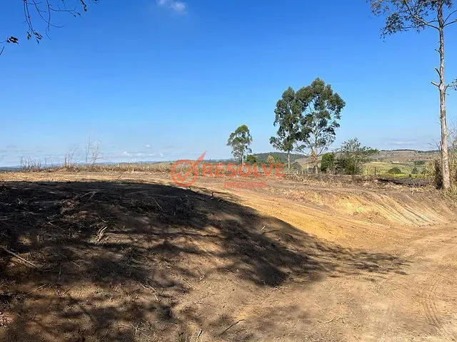 Terreno com 2000m², à venda, no bairro Parque Agrinco em Guararema