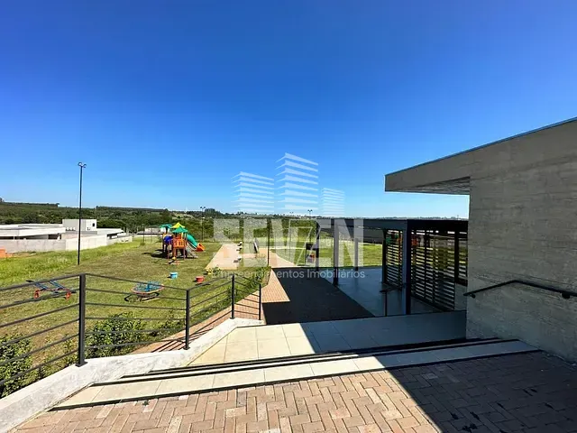 Terreno com 402m², à venda, no bairro Residencial Avila I em Piratininga