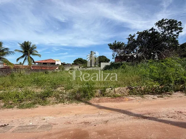 Terreno com 600m², à venda, no bairro Olivença em Ilhéus