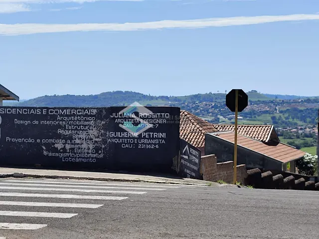 Terreno com 270m², à venda, no bairro CENTRO em Jacarezinho