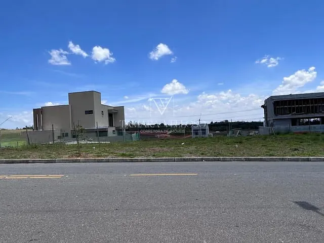 Terreno com 242m², à venda, no bairro Porteira Preta em Mogi das Cruzes