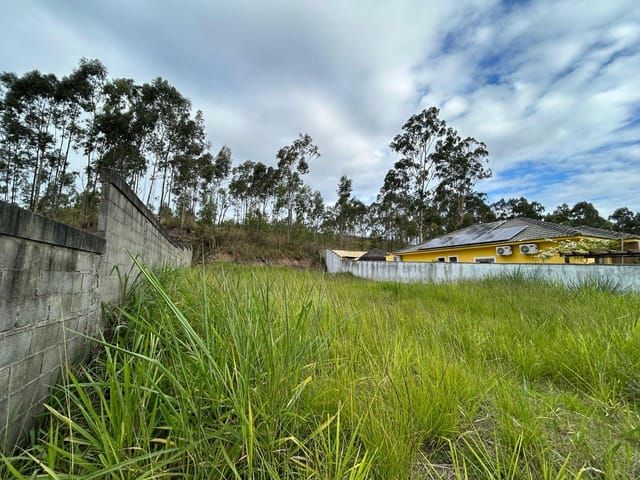 Terreno com 457m², à venda, no bairro Inoã (Inoã) em Maricá