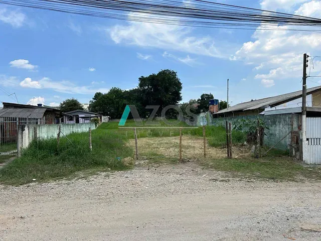 Terreno com 750m², à venda, no bairro Guaraituba em Colombo