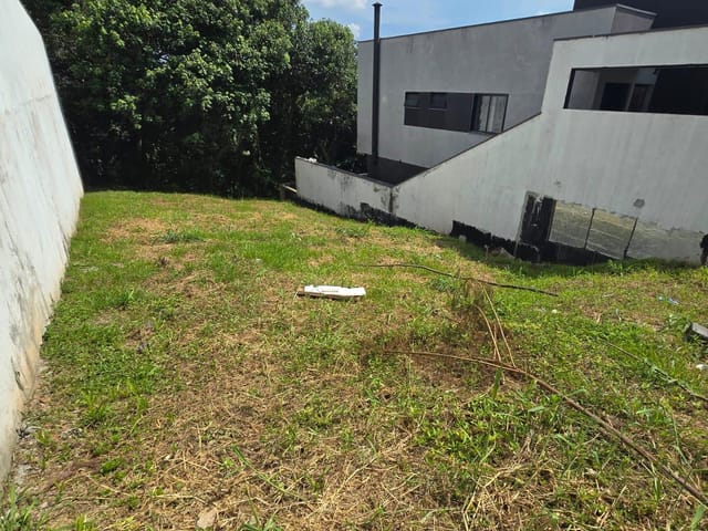 Terreno com 270m², à venda, no bairro Mogi Moderno em Mogi das Cruzes