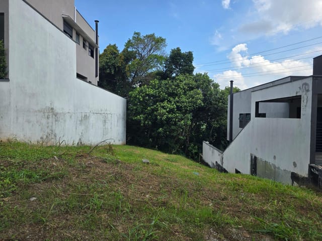Terreno com 270m², à venda, no bairro Mogi Moderno em Mogi das Cruzes