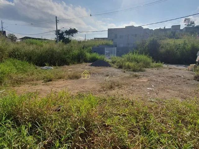 Terreno com 600m², à venda, no bairro Roma em Volta Redonda