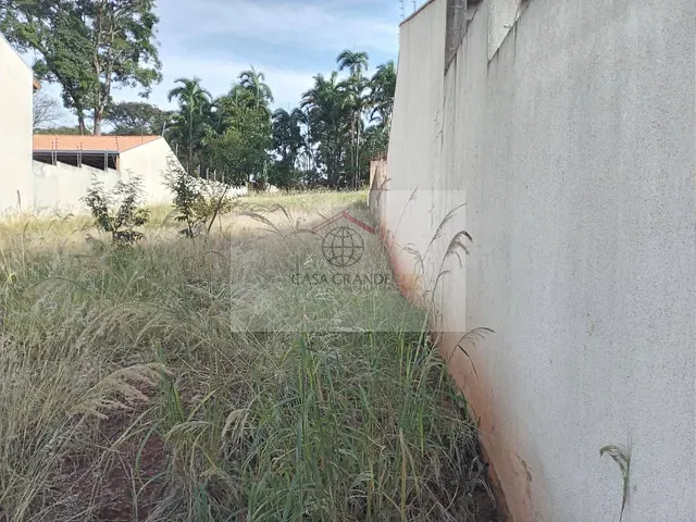 Terreno com 803m², à venda, no bairro Jardim Roland em Rolândia