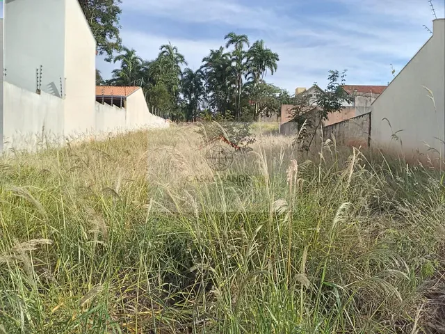 Terreno com 803m², à venda, no bairro Jardim Roland em Rolândia