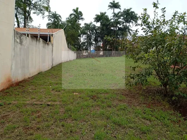 Terreno com 803m², à venda, no bairro Jardim Roland em Rolândia