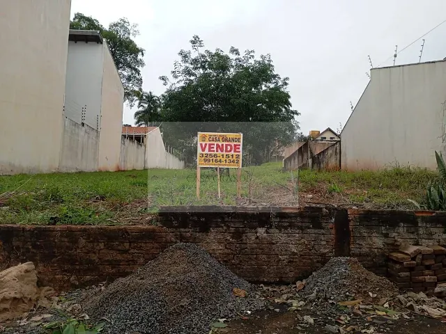 Terreno com 803m², à venda, no bairro Jardim Roland em Rolândia
