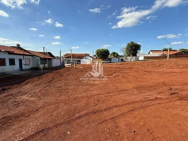 Terreno à venda, no bairro Camilo Razuk em Pederneiras
