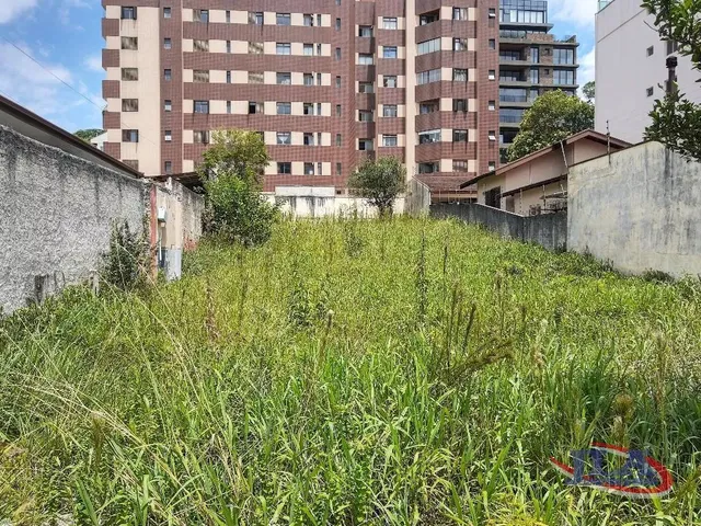 Terreno para alugar, no bairro Ahú em Curitiba