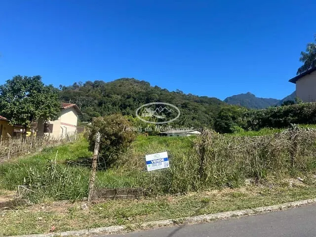 Terreno com 1006m², à venda, no bairro Penedo em Itatiaia