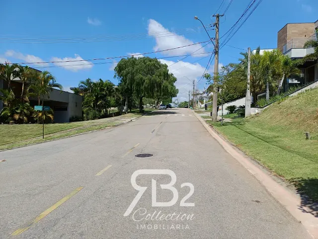 Terreno com 800m², à venda, no bairro Monte Alegre em Vinhedo