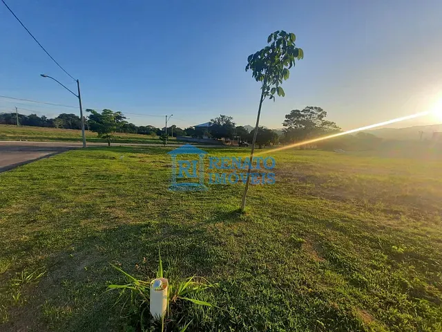 Terreno com 381m², à venda, no bairro Pilar em Maricá