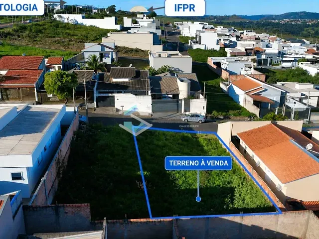 Terreno com 250m², à venda, no bairro Parque dos Estudantes em Jacarezinho