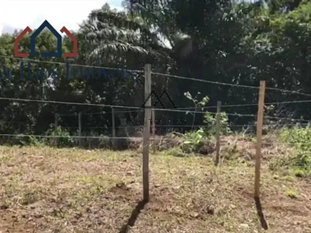 Terreno à venda, no bairro Praia do Sul em Ilhéus