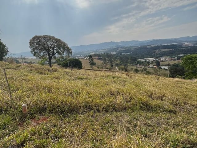 Terreno com 300m², à venda, no bairro Ponte Alta em Extrema