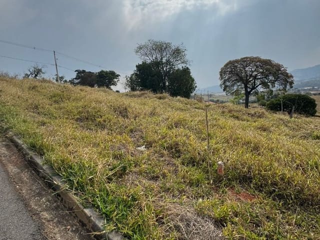 Terreno com 300m², à venda, no bairro Ponte Alta em Extrema