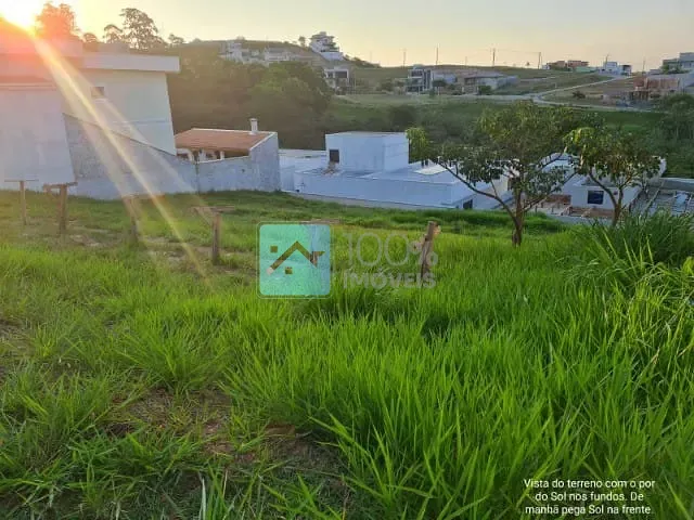 Terreno com 378m², à venda, no bairro Recanto dos Eucaliptos em São José dos Campos