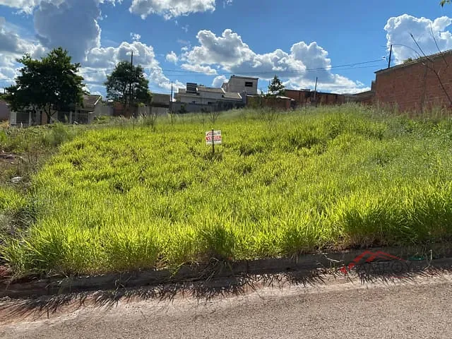 Terreno com 226m², à venda, no bairro JD.CASA GRANDE em Apucarana