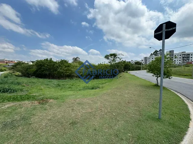 Terreno com 910m², à venda, no bairro Marambaia em Vinhedo