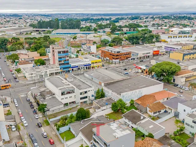 Terreno com 440m², à venda, no bairro Pinheirinho em Curitiba