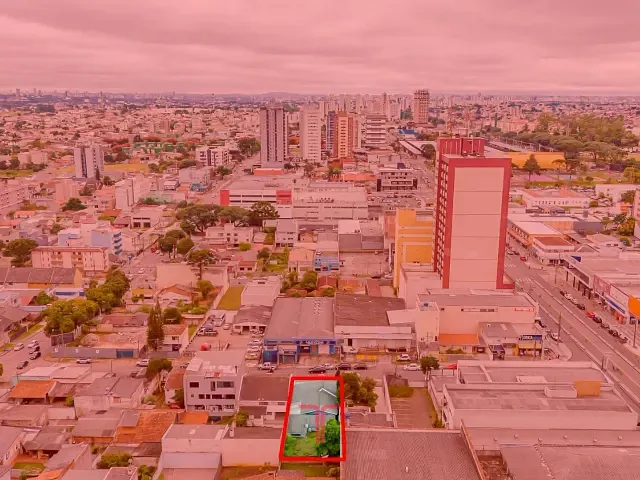 Terreno com 440m², à venda, no bairro Pinheirinho em Curitiba