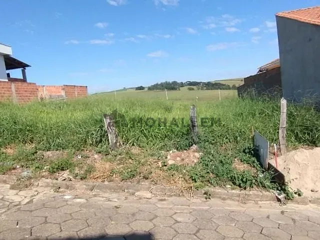 Terreno com 332m², à venda, no bairro Cruzeiro em São José do Alegre