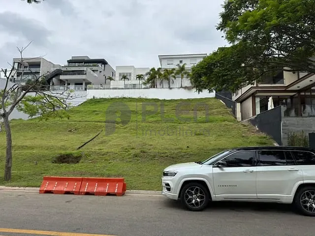 Terreno com 490m², à venda, no bairro Alphaville em Santana de Parnaíba