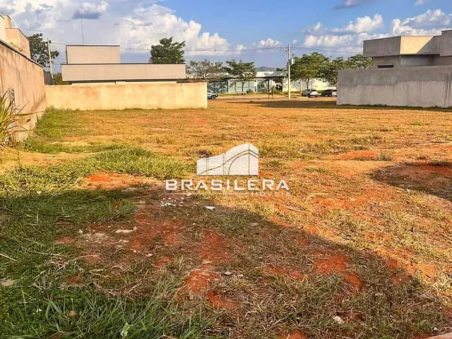 Terreno com 360m², à venda, no bairro Alvorada em Senador Canedo