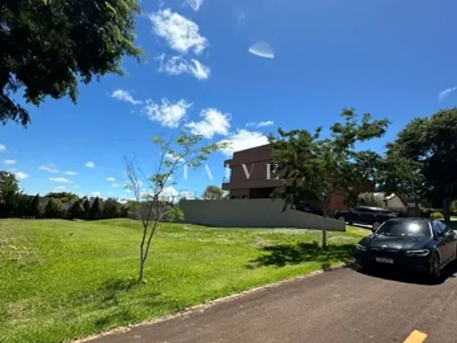 Terreno com 1250m², à venda, no bairro Loteamento Terras de Canaã em Cambé