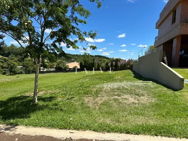 Terreno com 1250m², à venda, no bairro Loteamento Terras de Canaã em Cambé