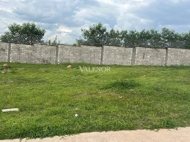 Terreno com 169m², à venda, no bairro Jardim Celeste em Jundiaí