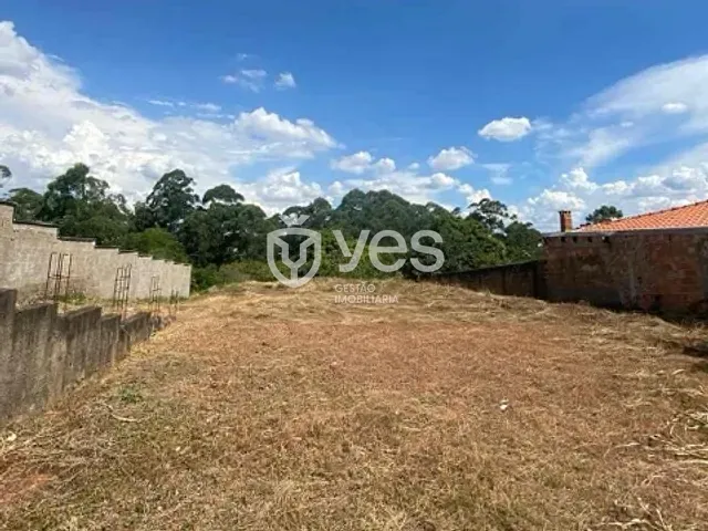 Terreno com 992m², à venda, no bairro Jardim Residencial Bela Vista em Araxá